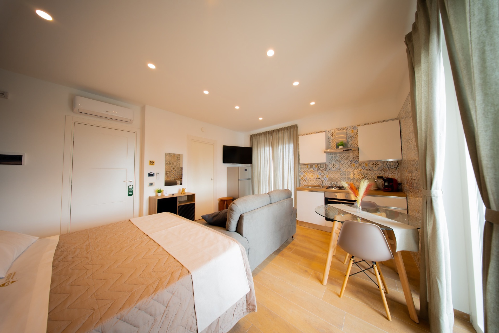 Camera 5 di Salernum Luxury Apartments